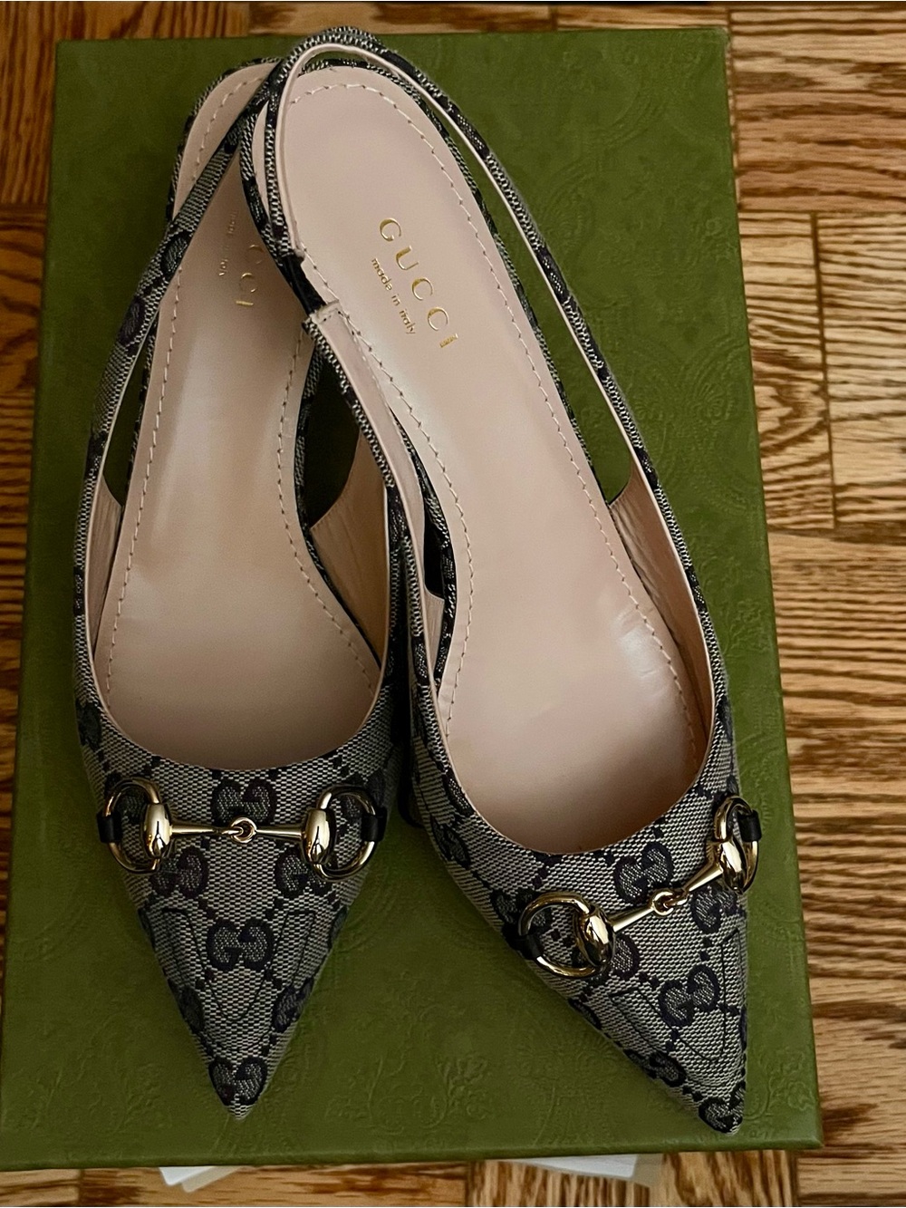 WOMEN'S
SLINGBACK
PUMP WITH HORSEBIT